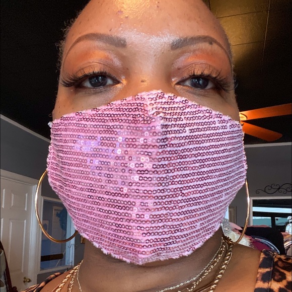 Pink Sequin Mask - Picture 4 of 4